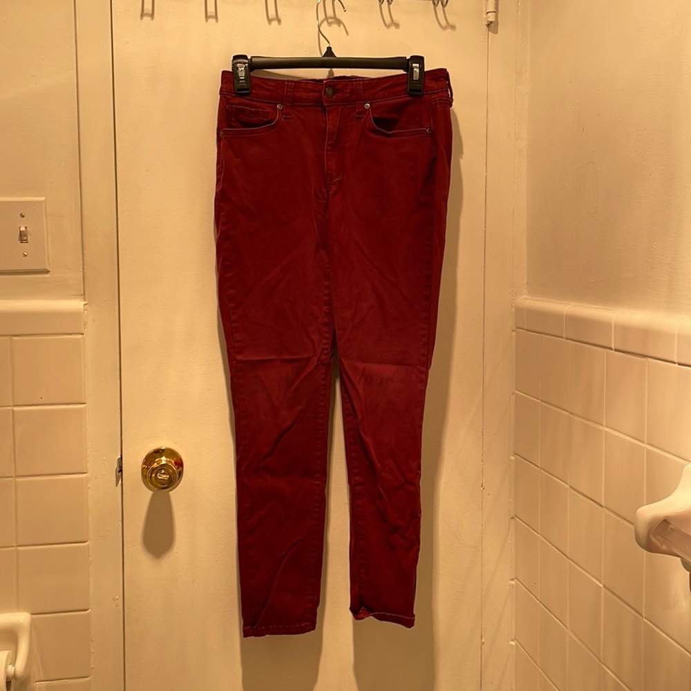 Women’s Pants (Burgundy)